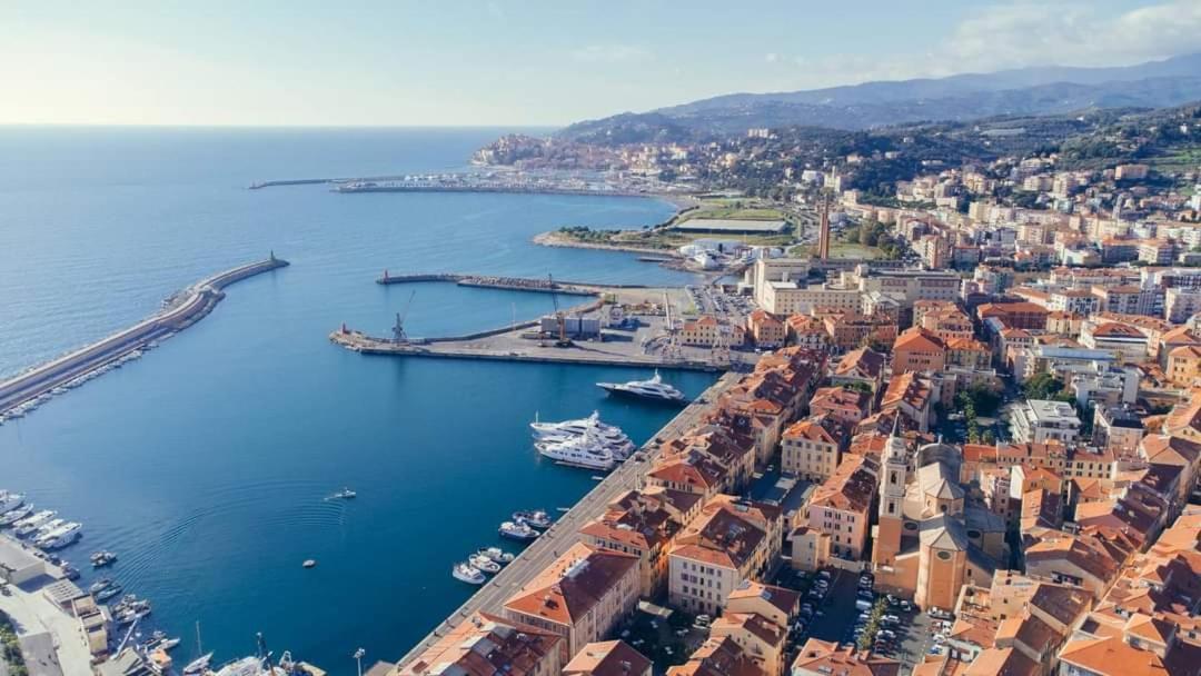 Appartamento Pama Mar Imperia Esterno foto